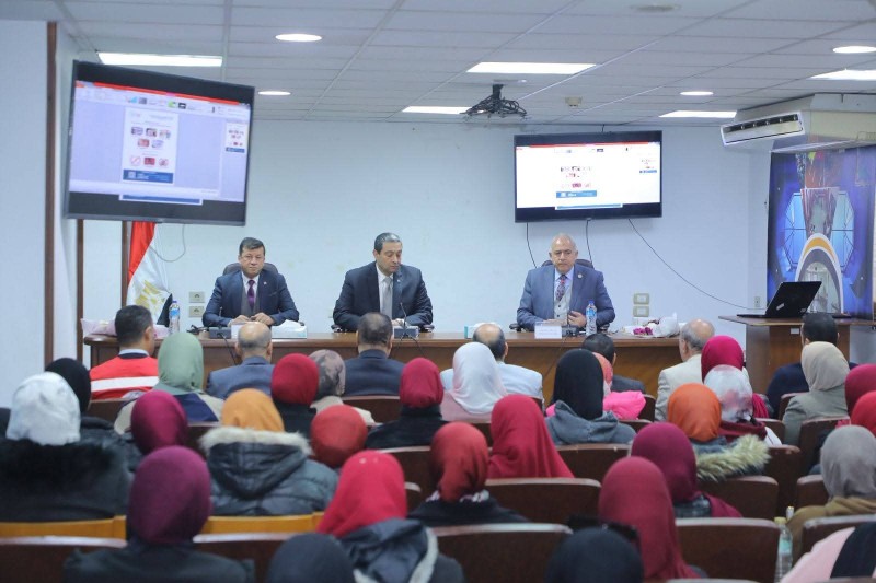 محافظ دمياط يُدشن الندوات التوعوية بأسس ومعايير سلامة الغذاء