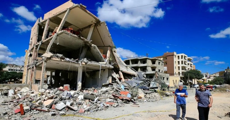 قوات الاحتلال تنفذ غارتين على طريق بعلبك شرقي لبنان