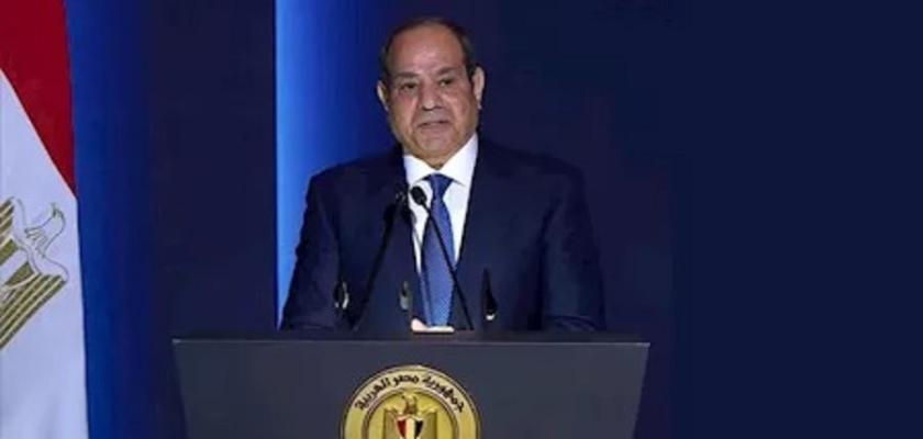 لحماية أطفالنا.. السيسي يوجه بسن قانون لمنع استخدام الصغار للهواتف المحمولة