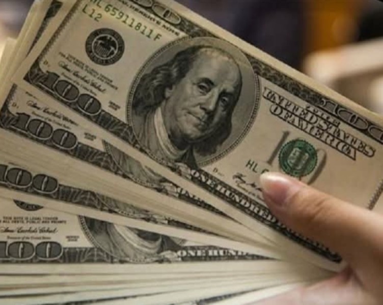 سعر الدولار اليوم الاثنين في مقابل الجنيه بالبنوك المصرية