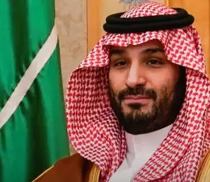 ولي عهد السعودية يرفض مؤكداً للرئيس الإيراني عدم استخدام الأجواء أو الأراضي السعودية لأي عمل عسكري