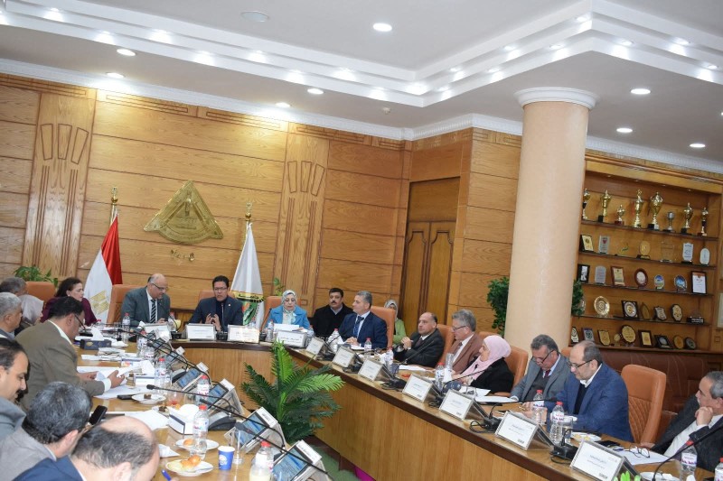 رئيس جامعة بنها: إعلان نتائج الفصل الدراسي الأول الأسبوع القادم