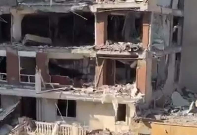 انفجار بمبنى سكني في مدينة ”بندر عباس” الإيرانية.. والتقارير تكشف الأسباب