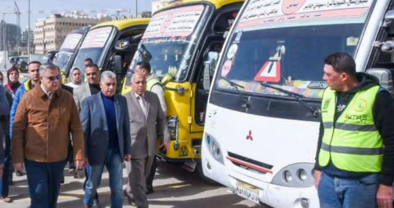 محافظ الإسكندرية يتفقد بدائل ترام الرمل