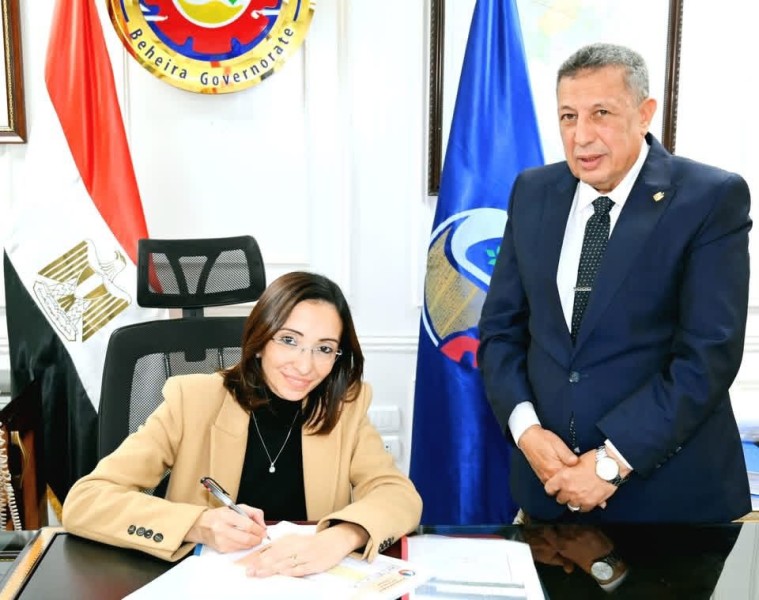 محافظ البحيرة تعتمد نتيجة امتحانات الشهادة الإعدادية للفصل الدراسي الأول بنسبة نجاح  74.68 %