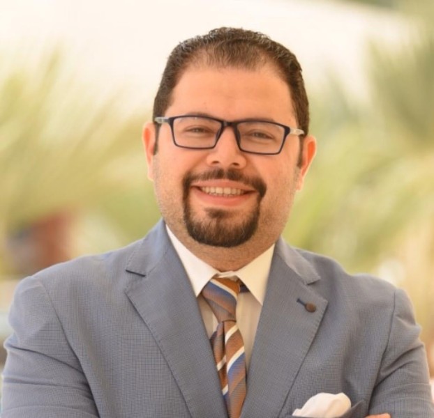 تنفيذاً لتوجيهات الرئيس السيسي.. أيمن الدهشان يطالب بتشريع عاجل لحماية الأطفال من المخاطر الرقمية.