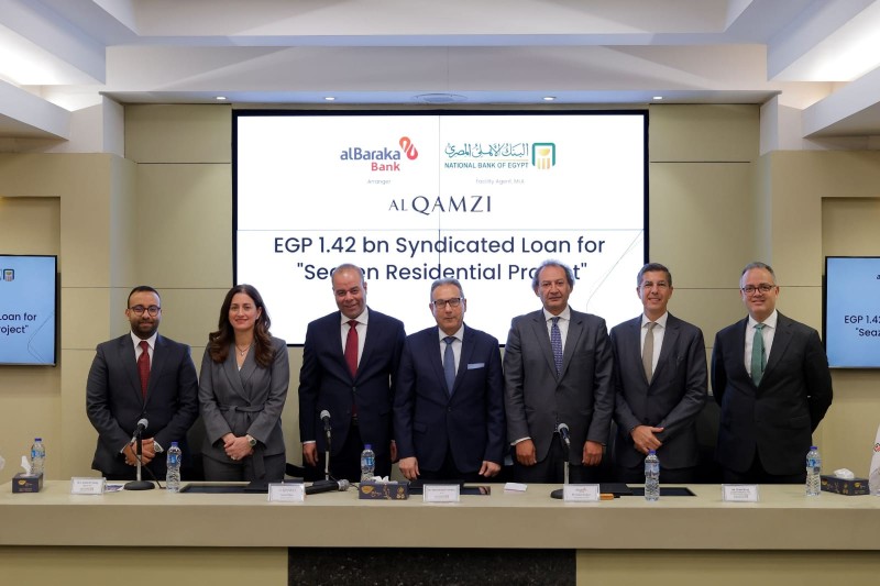البنك الأهلي يقود تمويلاً مشتركًا بقيمة 1.42 مليار جنيه لمشروع SEAZEN بالساحل الشمالي