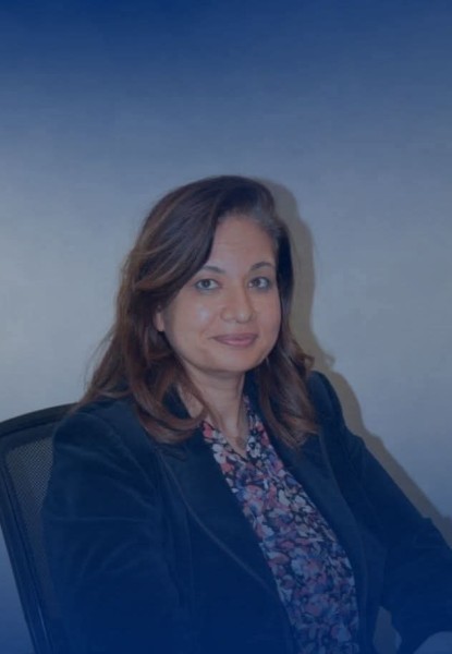 رئيس جامعة العاصمة يهنئ الدكتورة رشا صالح بتولي إدارة الأكاديمية المصرية للفنون بروما