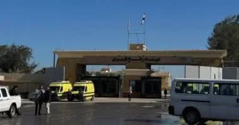 استقبال عدد ١١ حالة من مصابي غزة و٣٣ من مرافقيهم عبر معبر رفح