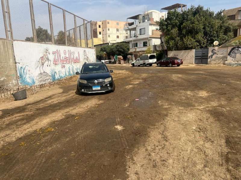 تحرك فوري من ”التنمية المحلية” والجيزة لإزالة تراكمات القمامة بجوار الأهرامات ونقلها لمقلب شبرامنت.