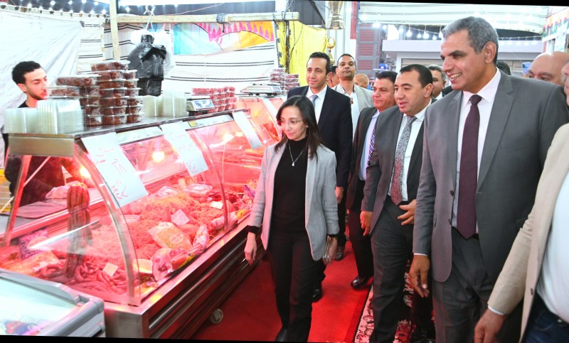 محافظ البحيرة تفتتح ثالث معارض ”أهلاً رمضان” بكفر الدوار