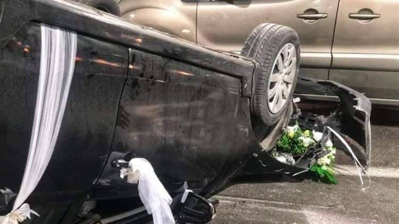 مصرع السائق وإصابة العروس في انقلاب سيارة زفاف بقرية المحرص جنوب المنيا