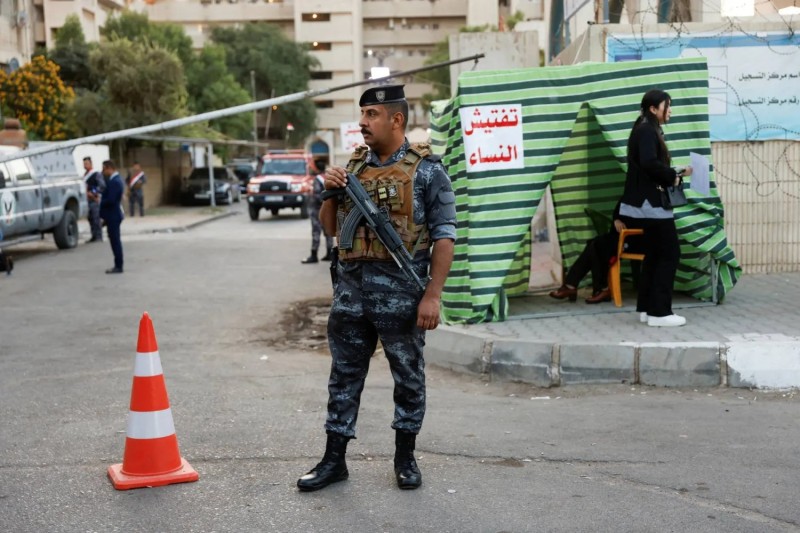 مقتل عنصري أمن بسوريا وإصابة آخرين في اشتباكات مع تجار مخدرات