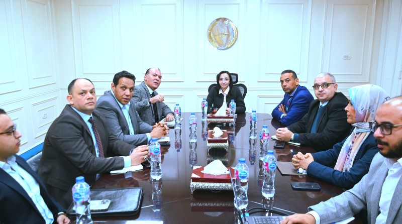 محافظ البحيرة تستقبل مساعد وزير التنمية المحلية والوفد المرافق له لمتابعة مشروع تطوير وتنمية رشيد