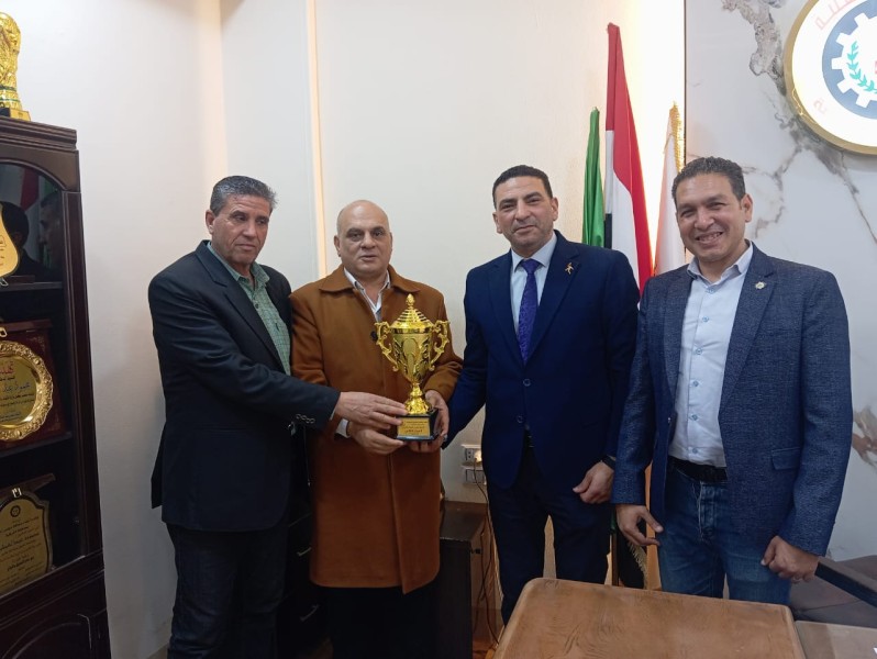 وكيل وزارة الشباب والرياضة يكرم مسئولي إنجاز العروض الرياضية للمدارس بالدقهلية