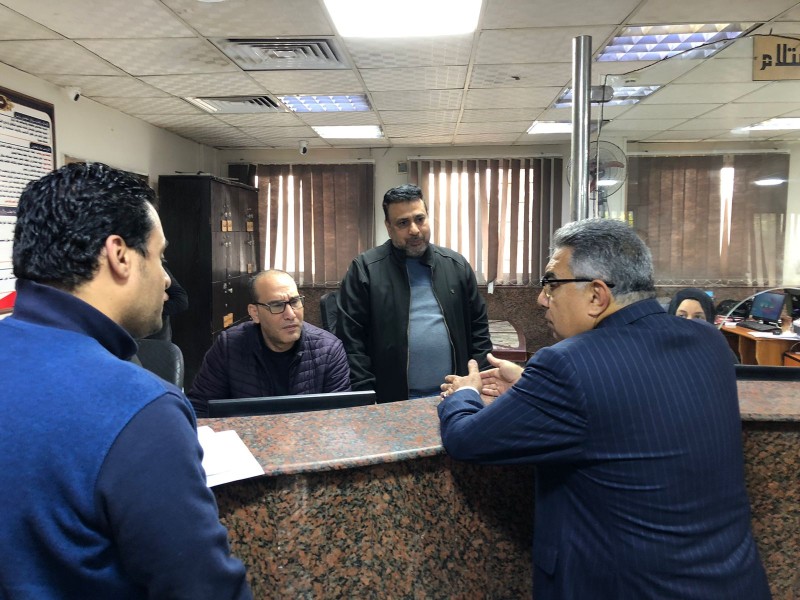 محافظ الدقهلية يتفقد المركز التكنولوجي بحي غرب المنصورة ومركز تراخيص المحال التجارية
