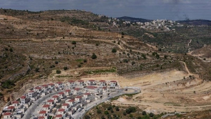 بتواطؤ أمريكي.. حماس تهاجم مشروع تهويد القدس وطرد الفلسطينيين منها