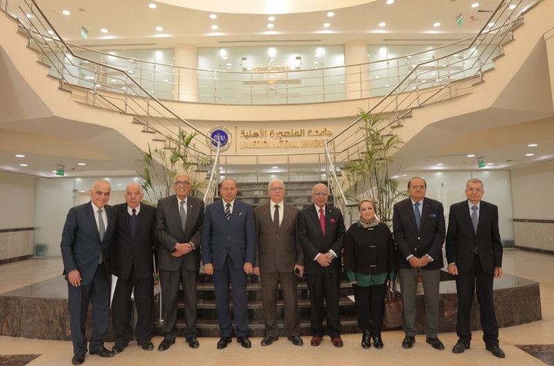 مجلس أمناء جامعة المنصورة الأهلية يعقد اجتماعه الدوري ويعتمد قرارات أكاديمية وإدارية ومالية