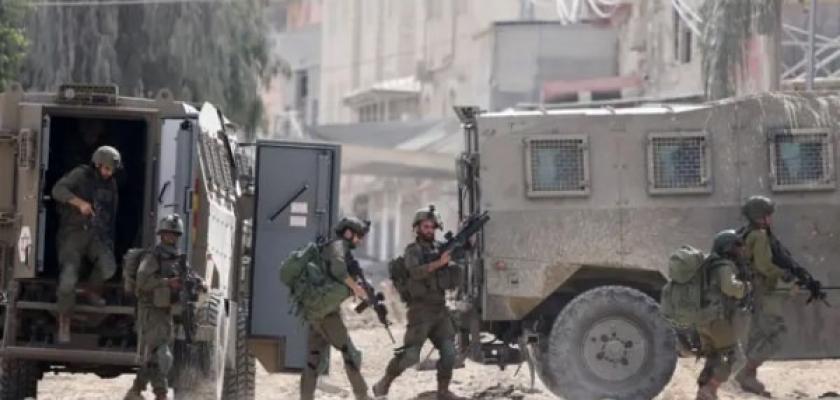 إصابة فلسطيني برصاص قوات الاحتلال خلال اقتحام بلدة في رام الله