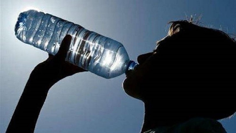 هل توجد عقوبة للجهر بالإفطار في شهر رمضان؟ القانون يجيب