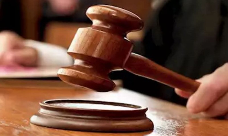 سليمان يطلب الطلاق ..  تقضي اوقات خارج المنزل وقد صورها ابن أخيه