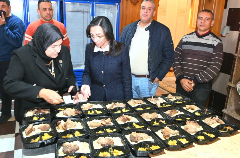 محافظ البحيرة تتفقد ”مطبخ المصرية” لتدريب السيدات ودعم الأسر الأكثر احتياجًا خلال الشهر المبارك