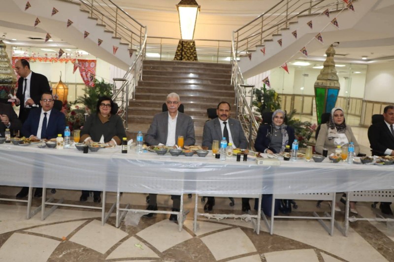 القاصد شارك فى حفل الإفطار الجماعى بجامعة المنوفية الأهلية ويكرم الطلاب الأوائل والمتميزين فى الأنشطة الطلابية