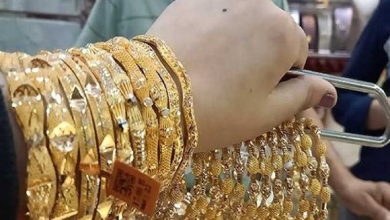 صعود الذهب يتسارع محليًا وعالميًا وسط مخاوف جيوسياسية