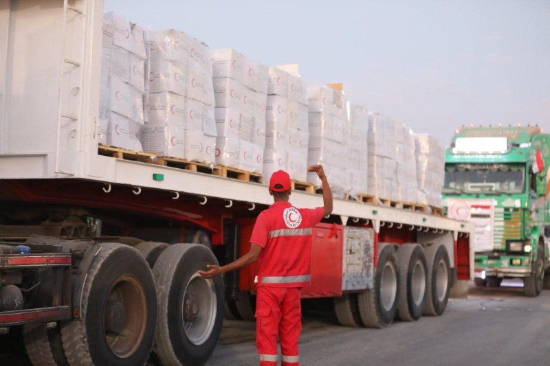 شاحنات المساعدات المصرية الدفعة الـ١٤٥متجهة إلى معبر كرم أبو سالم عبر البوابة الجانبية