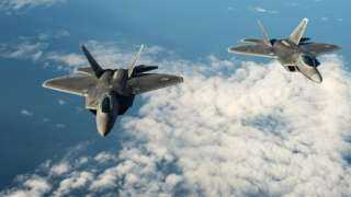 تتواصل الاستعدادات.. نشر سرب مقاتلات أمريكية من طراز إف-22 في إسرائيل