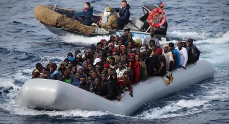 فقـدان ١٨ مصرياً ووفـاة ٣ آخرين في غــرق قارب هجرة غير شرعية متجه إلى اليونان