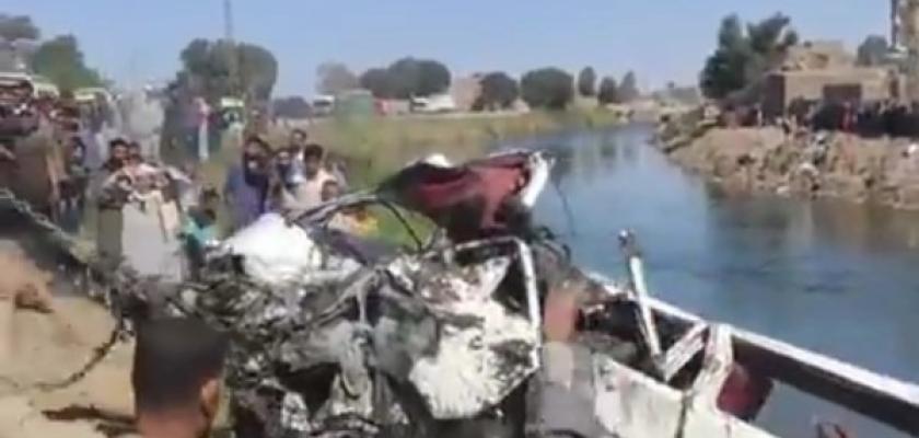 7 مصابين و4 مفقودين في انقلاب ميكروباص داخل ترعة أصفون بالأقصر