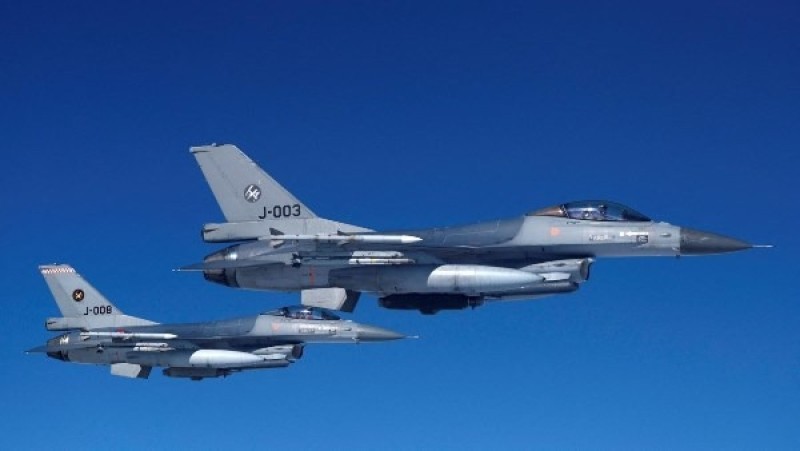 الدفاعات الجوية الإيرانية تسقط مسيرتين إسرائيليتين في سماء أصفهان