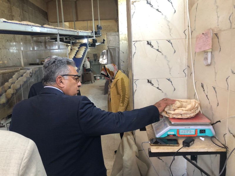 المحافظ يتابع اليوم انتظام وسير العمل بمخبز المحافظة الكبير بالمنصورة
