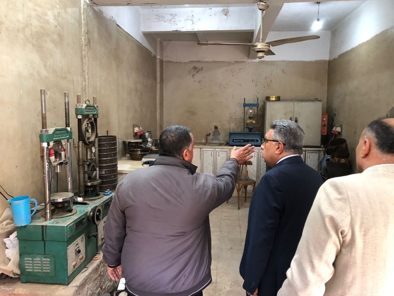 محافظ الدقهلية في زيارة مفاجئة لمديرية الطرق