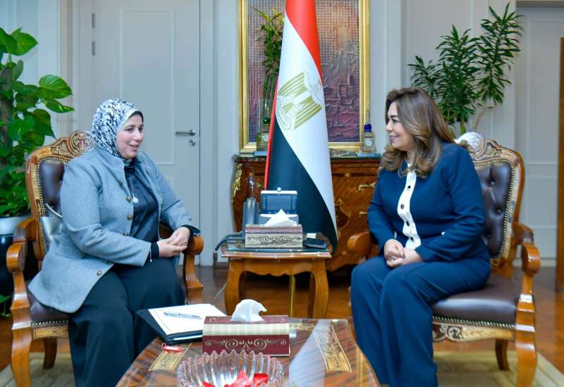 د. منال عوض تبحث مع النائبة وفاء السرنجاوي تعزيز التكامل بين الوزارة ومجلس النواب ودعم تطوير الأفرع الإقليمية