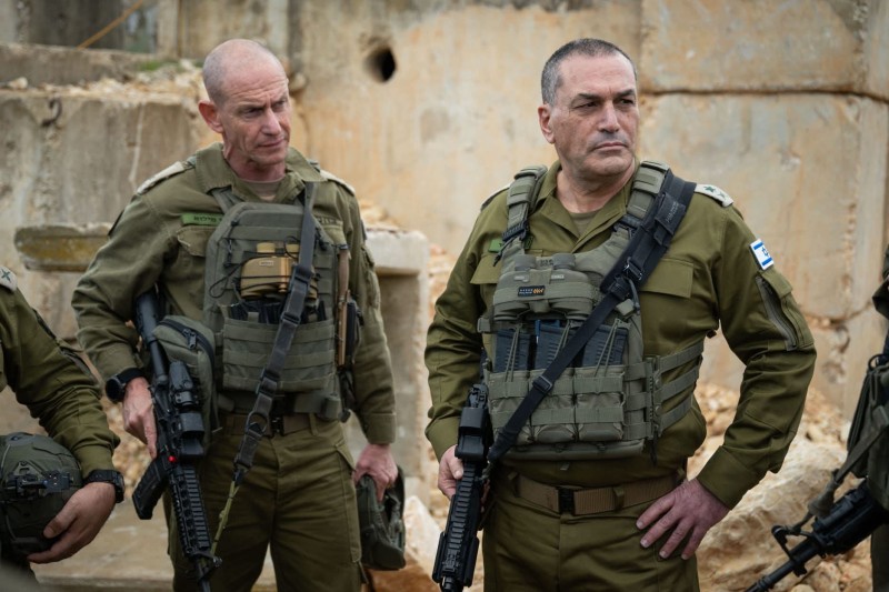 رئيس الأركان الإسرائيلي الجنرال زامير: ”سنوجه ضربة قاسية لإيران وحزب الله”