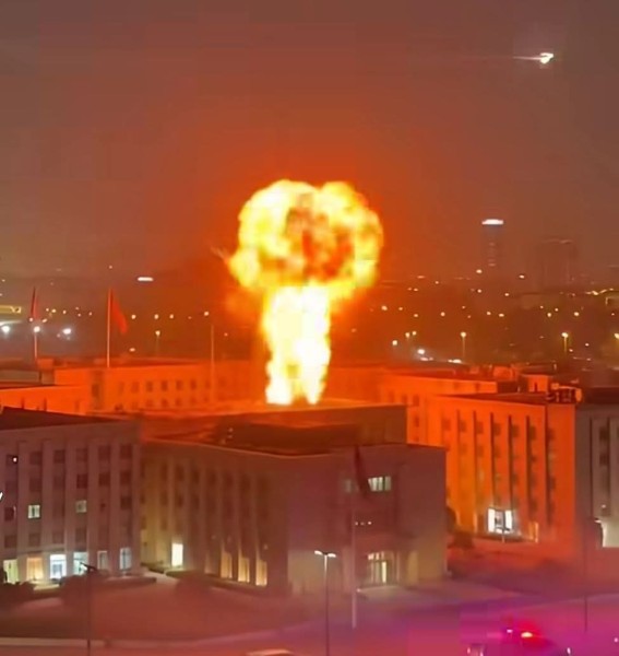 إيـران تستهدف السفارة الأمريكية في الرياض للمرة الثانية .. بطائرتين مسيرتين