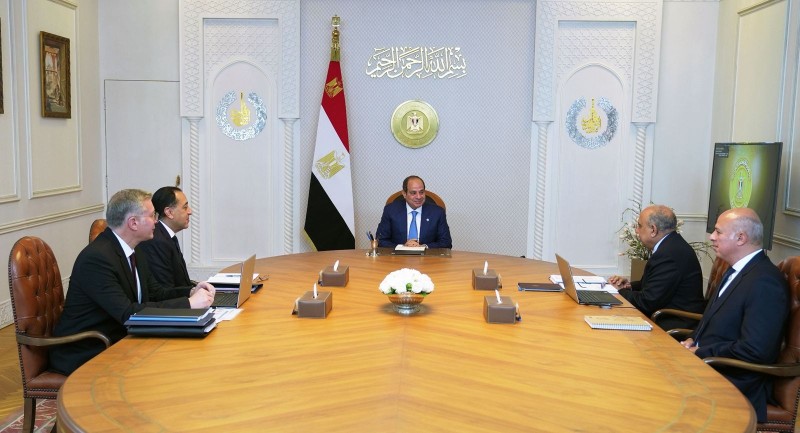 السيسي يؤكد أهمية الحفاظ على أرصدة استراتيجية آمنة من المنتجات البترولية