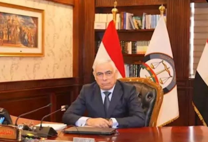 النائب العام يحيل 6 متهمين للمحاكمة الجنائية لاستيلائهم على ملياري جنيه من 4 آلاف مواطن