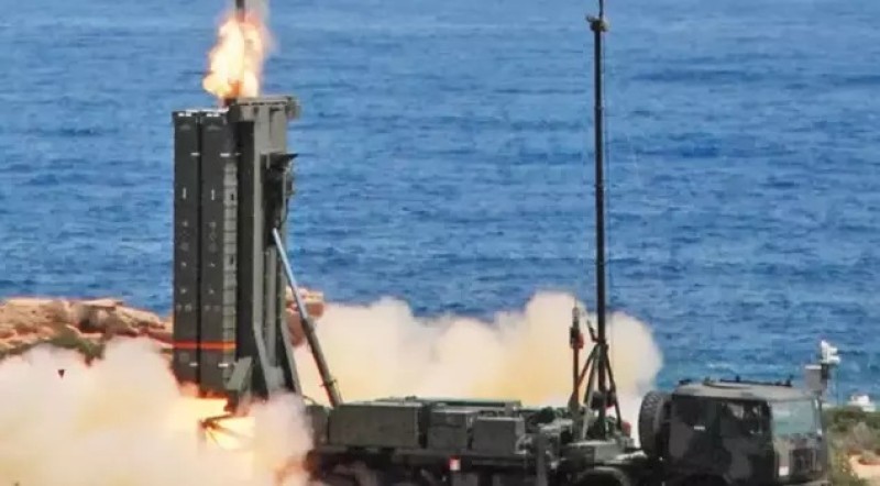 إيطاليا ترسل مضادات طائرات إلى دول الخليج