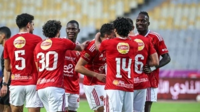 رسميا.. «كاف» يمنع حضور جماهير الأهلي مباراتين.. ويغرم النادي 60 ألف دولار