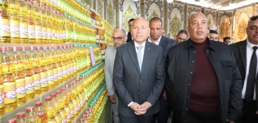 بتخفيضات من 25 إلى 30 %.. محافظ القاهرة يفتتح معرض أهلا بالعيد