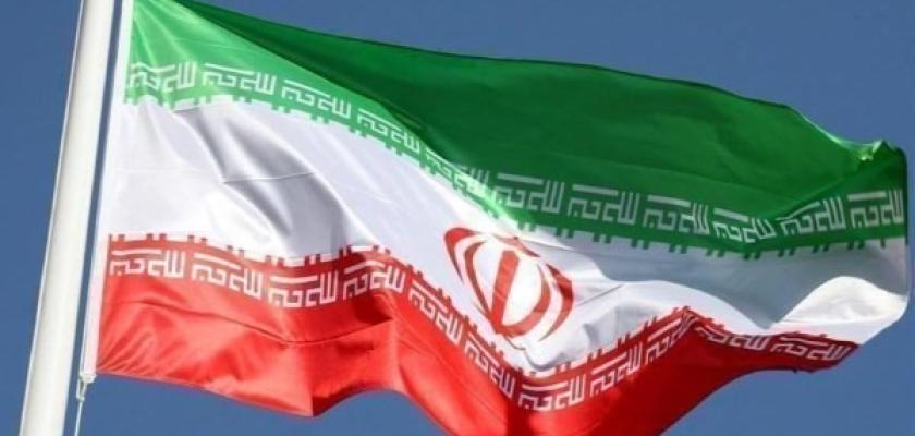 إيران: تفكيك عصابة منظمة لتهريب السلاح والذخيرة لصالح أمريكا وإسرائيل