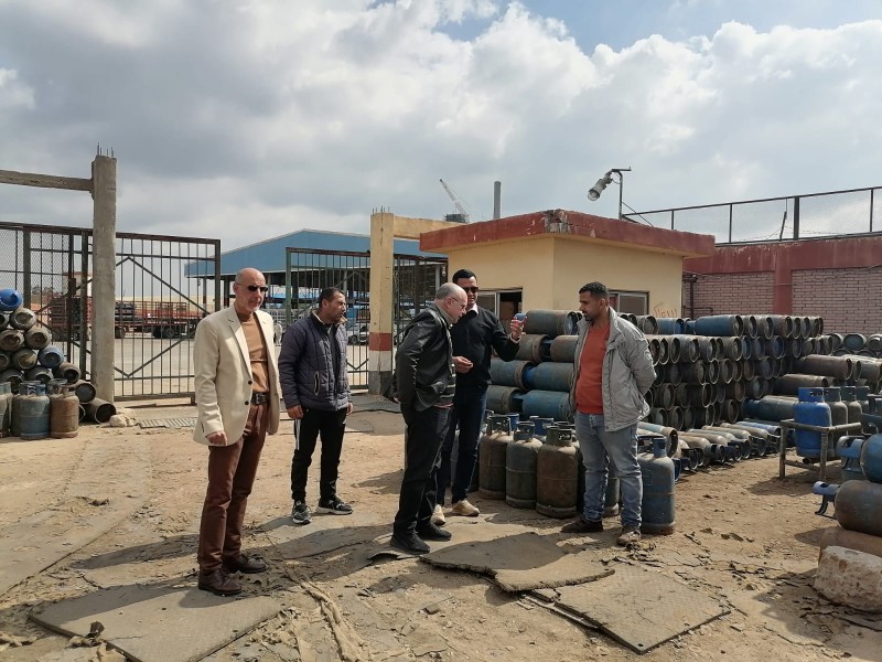 سكرتير عام مساعد محافظة الدقهلية يتفقد محطة تعبئة الغاز السائل بطلخا