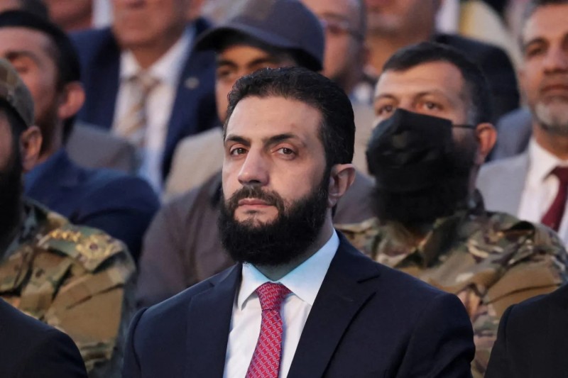 أحمد الشرع يؤكد دعم سوريا لموقف لبنان بشأن نزع سلاح حزب الله