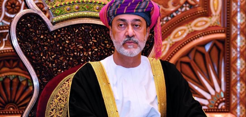 رسالة عاجلة من سلطان عمان إلى إيران بعد اختيار مجتبى خامنئي مرشدا جديدا