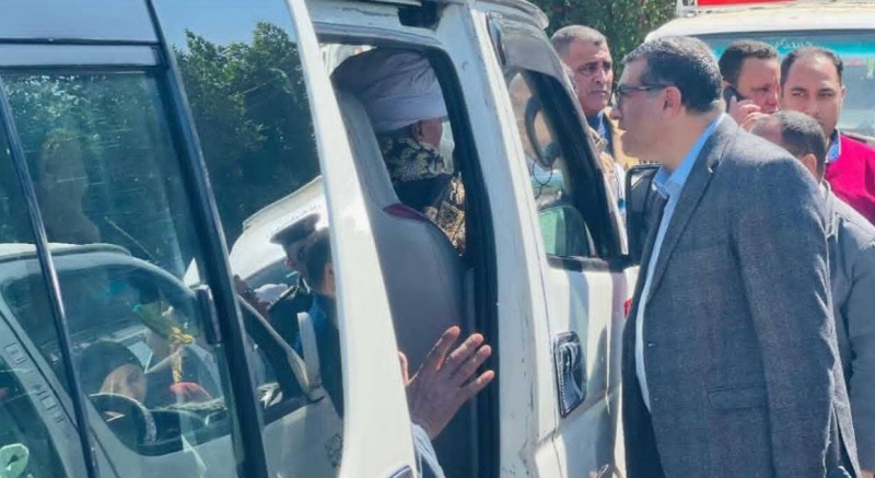 محافظ قنا يتابع سير العمل بمجمع المواقف .. ويشدد على الالتزام بتطبيق التعريفة الجديدة للركوب