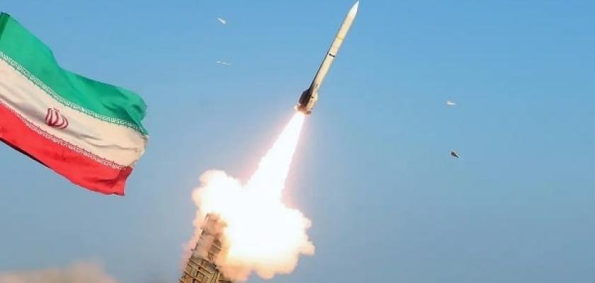 الحرس الثوري: استهدفنا بالصواريخ والمسيرات تجمعا لجنود أمريكيين في قاعدتي الظفرة والجفير