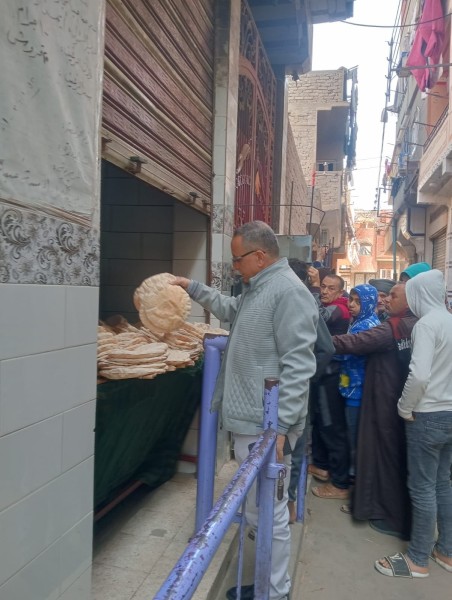 تموين الدقهلية يشدد الرقابة على الأسواق والمخابز ومحطات الوقود ويحرر ١٣٧ محصر ومخالفة خلال يومين